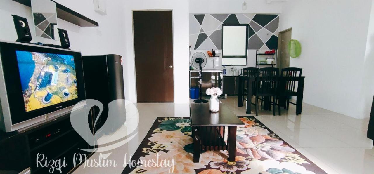 Rizqi Muslim Homestay Meru Casa Kayangan Ipoh Exterior photo