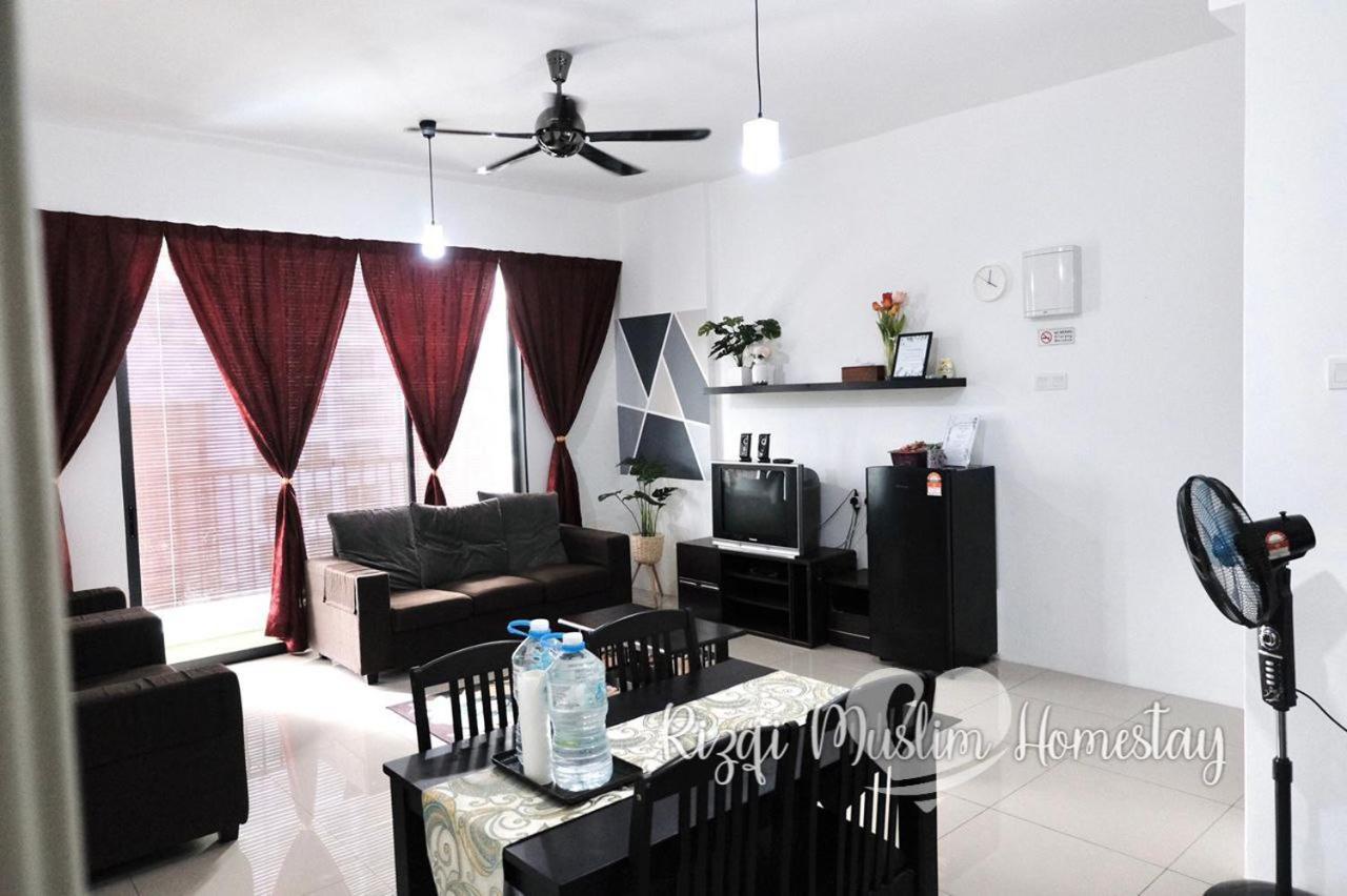 Rizqi Muslim Homestay Meru Casa Kayangan Ipoh Exterior photo